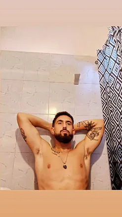 OnlyFans cuenta u70204197 header 2