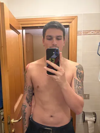 OnlyFans cuenta roiss44 avatar 1