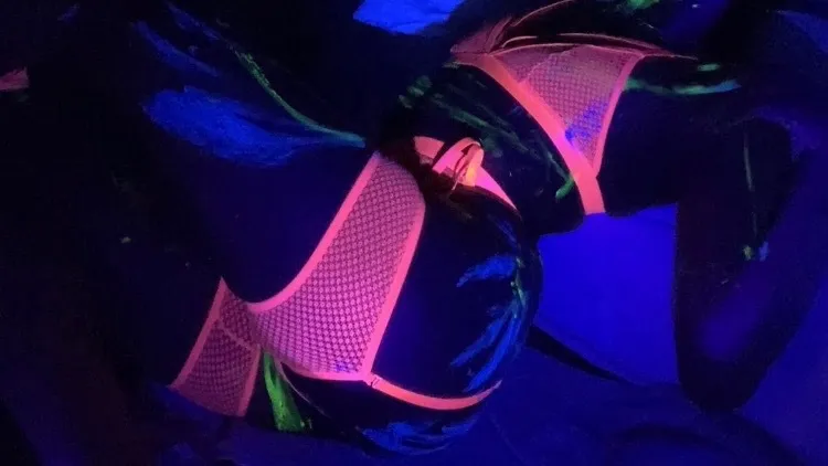 OnlyFans cuenta moncherimercii header 2