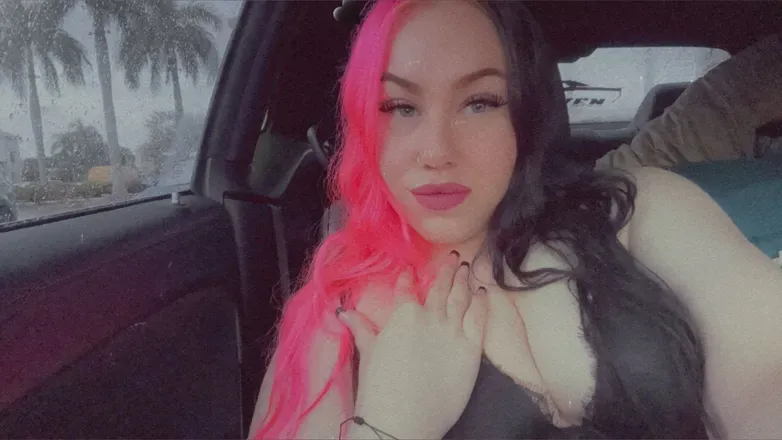 OnlyFans account  xoxopinkslips header 2