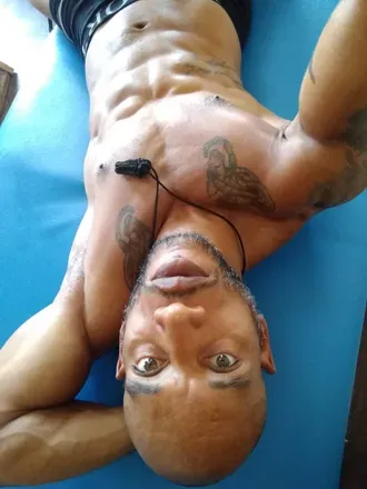 OnlyFans cuenta fit-bbc-daddy header 2