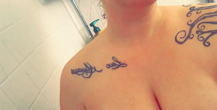 OnlyFans cuenta ladyinred666 header 2