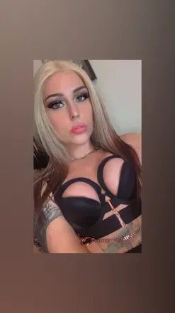 OnlyFans cuenta phoenixxx_rising avatar 1