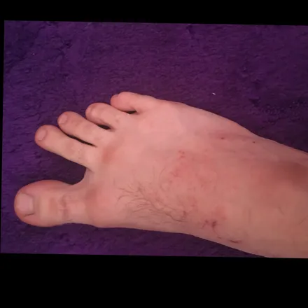 OnlyFans cuenta bigmanlyfeetvip header 2