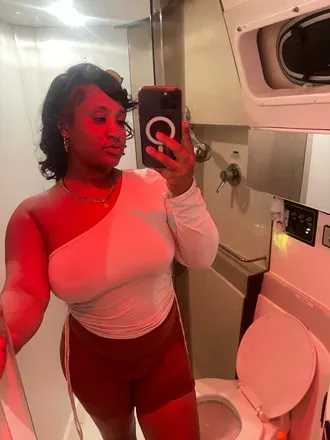 OnlyFans cuenta yellabody avatar 1