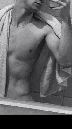 OnlyFans cuenta c.hertz avatar 1