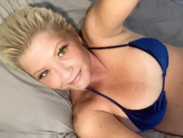 OnlyFans cuenta breeaustinvip header 2