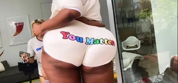 OnlyFans cuenta fattylabhelle header 2