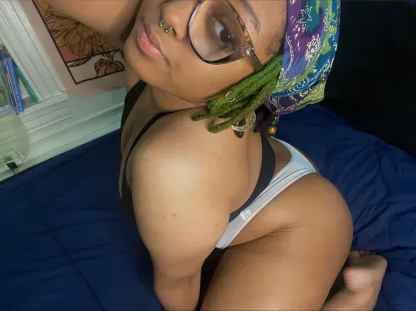 OnlyFans cuenta shortcakehunni avatar 1