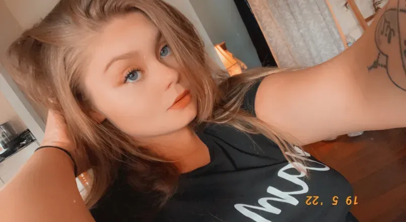 OnlyFans cuenta freakykiki143 avatar 1