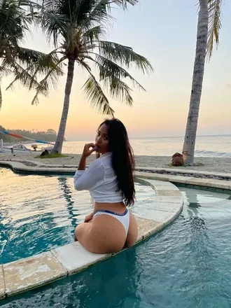 OnlyFans cuenta fye_amora avatar 1