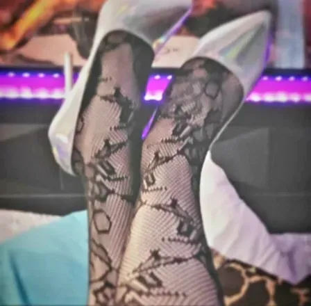 OnlyFans cuenta hologramsandheels avatar 1