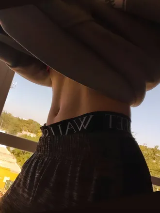 OnlyFans cuenta lazywaist header 2