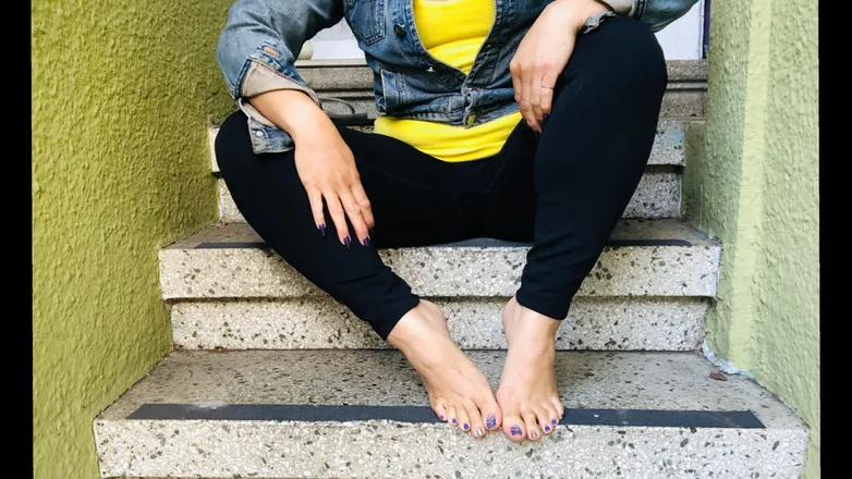 OnlyFans cuenta missnikkisfeet header 2