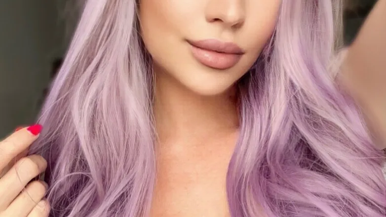 OnlyFans cuenta lolachloebell header 2