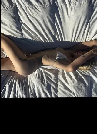 OnlyFans cuenta bottledblondiebabe header 2