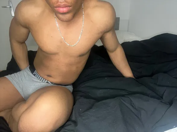 OnlyFans account  rayonestone header 2