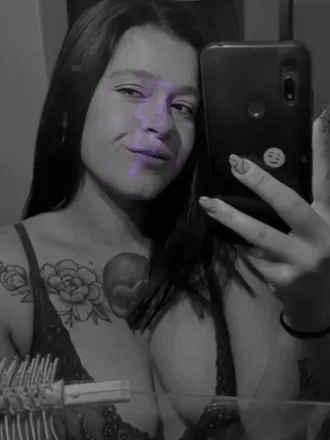 OnlyFans cuenta carliita825 header 2