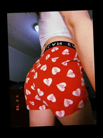OnlyFans cuenta littlesecret19 header 2