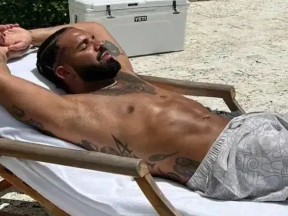 OnlyFans account  champagnethique header 2