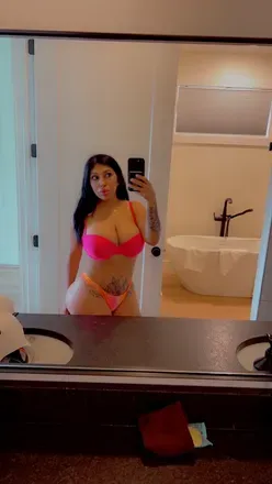 OnlyFans cuenta lizzlopezz33 avatar 1