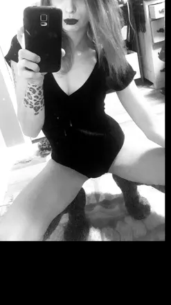 OnlyFans cuenta rebekahbexie header 2