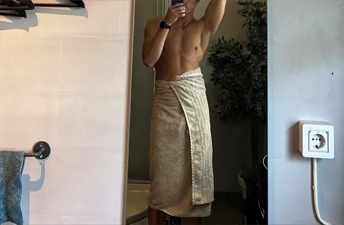 OnlyFans cuenta andrewspeach header 2