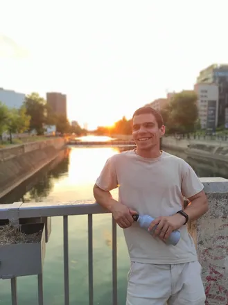 OnlyFans account  lukasvalentino header 2