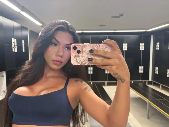 OnlyFans cuenta belluccialice header 2