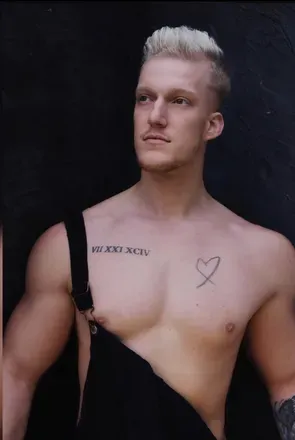 OnlyFans cuenta traceconnors avatar 1