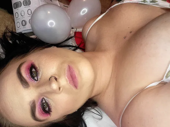 OnlyFans cuenta vixencutie27 header 2