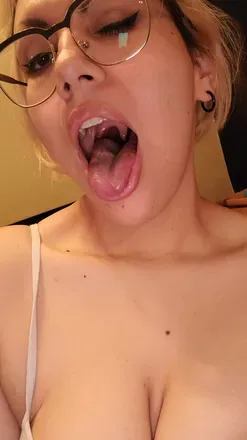 OnlyFans cuenta mommyfromtheblacklagoon avatar 1
