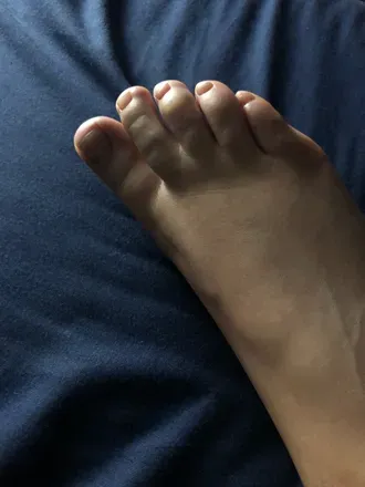 OnlyFans account  feetsiesonly21 avatar 1