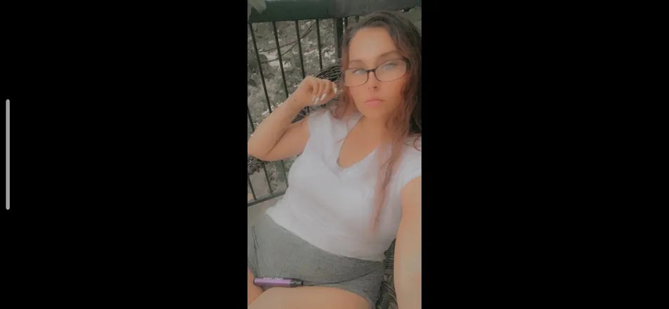 OnlyFans cuenta bhadbunny69 header 2