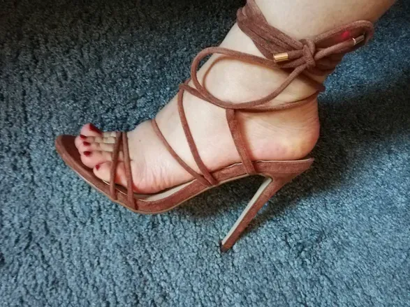 OnlyFans account  pubicly.pluck avatar 1