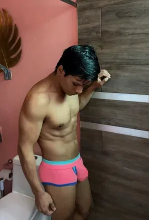 OnlyFans account  wolfito avatar 1