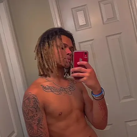OnlyFans cuenta greeneyedkidd header 2