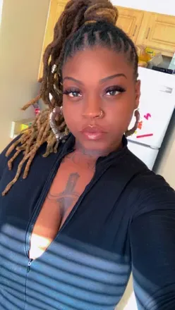 OnlyFans account  prettypancakee avatar 1