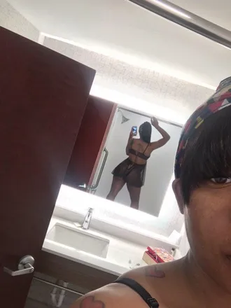 OnlyFans cuenta keepherwet76 header 2