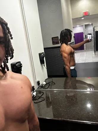 OnlyFans cuenta jason1220 header 2