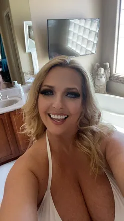 OnlyFans account  torihartleyxxx avatar 1