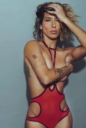 OnlyFans cuenta lovemissmara header 2