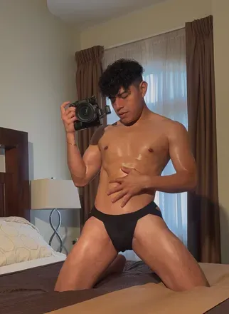 OnlyFans account  goodboyguate avatar 1
