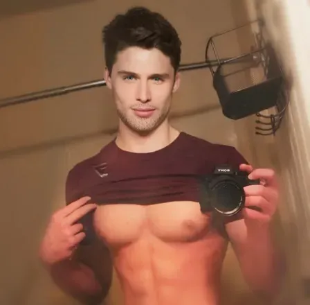 OnlyFans cuenta j8381973 avatar 1