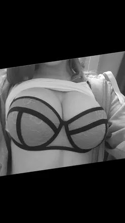OnlyFans cuenta hannahsfs header 2