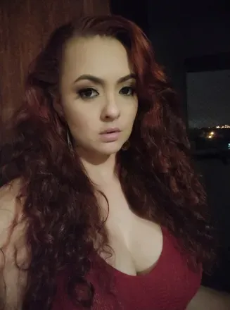 OnlyFans of brazilianred
