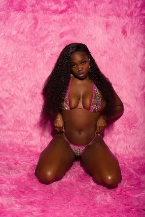 OnlyFans cuenta exoticchocolatekisses header 2