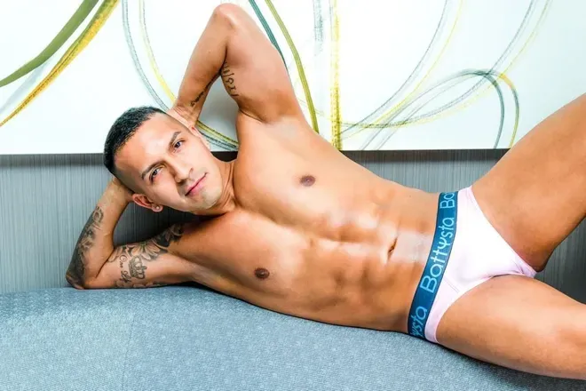 OnlyFans cuenta arnold1357 avatar 1