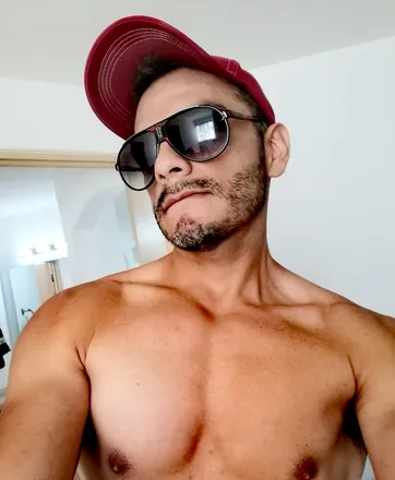 OnlyFans cuenta u110525301 header 2
