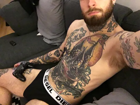 OnlyFans cuenta benisdead header 2